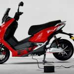 Artikel ini membahas mengenai beberapa tips perawatan motor listrik yang sangat penting untuk dilakukan dan harus pengendara pahami.