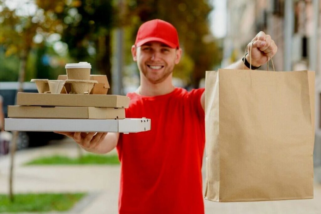 Mengenai beberapa tips untuk memaksimalkan kuliner selama liburan di luar negeri dan nikmati apa yang ditawarkan destinasi tersebut.