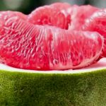 Artikel mengenai sembilan makanan untuk detoks secara alami yang harus ada di piring Anda untuk membantu Anda mulai merasa lebih baik.