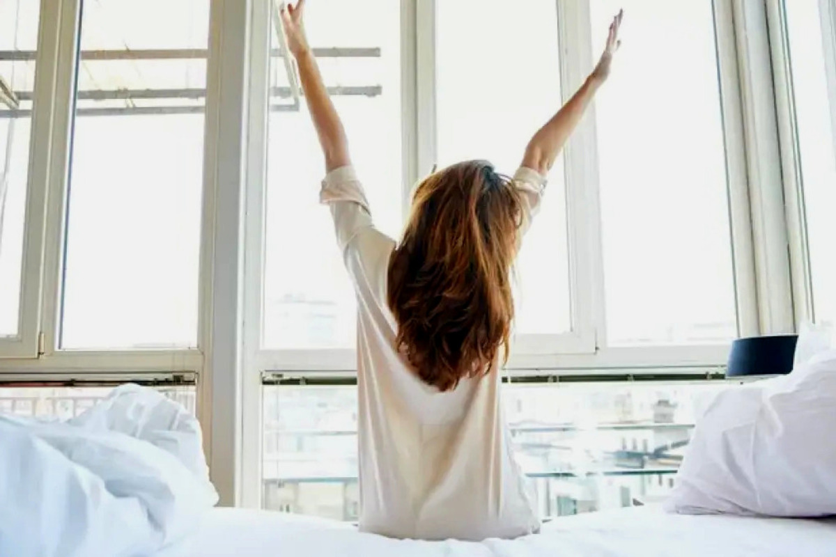 Artikel ini membahas mengenai beberapa manfaat kesehatan bangun pagi menurut dokter yang bisa Anda perhatikan dan coba lakukan.