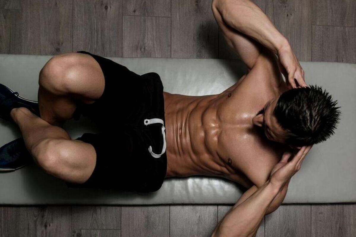 Artikel kali ini membahas mengenai beberapa manfaat dan alasan sit-up yang harus Anda lakukan setiap hari untuk kesehatan tubuh Anda.