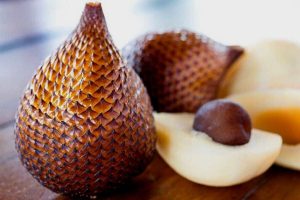 Artikel kali ini membahas mengenai beberapa manfaat buah salak untuk kesehatan yang harus Anda ketahui dan pahami.