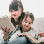 Artikel ini menjelaskan tentang beberapa manfaat membaca buku yang bagus untuk pengetahuan dan pertumbuhan semua manusia.