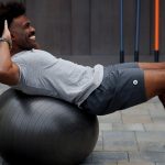 Artikel kali ini membahas mengenai beberapa manfaat menggunakan bola pilates berbagai ukuran terutama ukuran kecil.