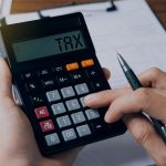 Artikel ini membahas tentang mengapa warga negara wajib membayar pajak yang harus dipahami semua warga di seluruh negara.