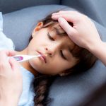 Artikel kali ini membahas mengenai beberapa cara pertolongan pertama mengatasi demam pada anak terutama balita.