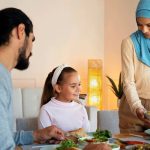 Artikel ini membahas mengenai beberapa tips mengajari anak puasa di bulan Ramadhan dengan bijak yang InsyaAllah bermanfaat.