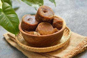 Artikel kali ini membahas mengenai beberapa manfaat gula aren yang ternyata sangat baik untuk kesehatan selama tidak berlebihan.