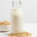 Artikel kali ini membahas mengenai beberapa manfaat susu oat yang ternyata sangat baik untuk kesehatan tubuh.